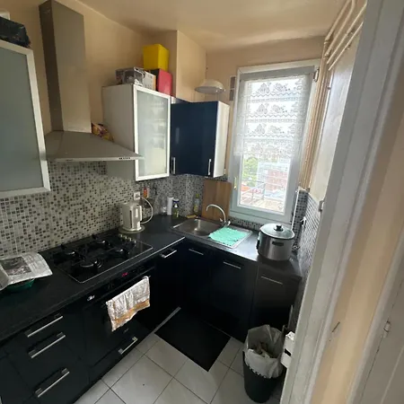 Logement Sur Paris Et Belle Vue Parigi